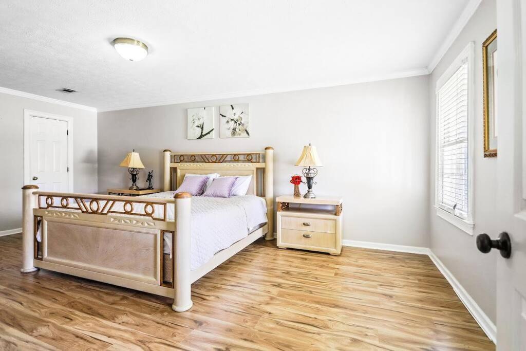 לורנסוויל Lovely 5Bed, 3-Fullbath ! 5Min To Free Way I-85 מראה חיצוני תמונה