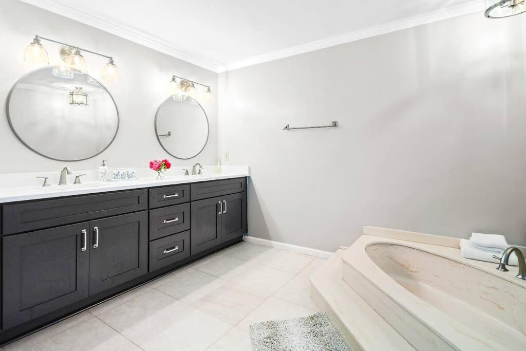 לורנסוויל Lovely 5Bed, 3-Fullbath ! 5Min To Free Way I-85 מראה חיצוני תמונה
